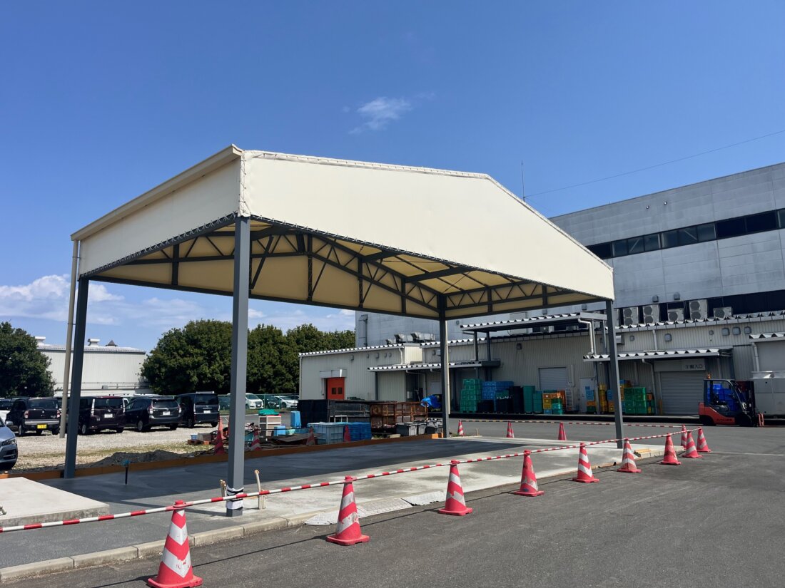 上屋テント