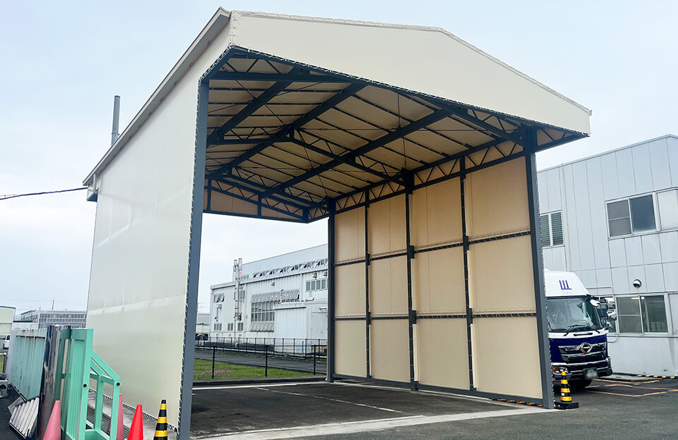 上屋テント　洗車場